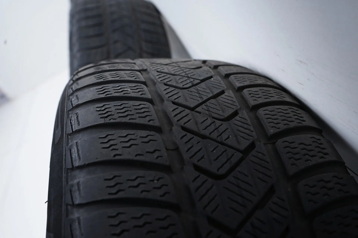 BMW 5 Series G30 G31 Winter Tires Winter Wheels 225 55 17 inch Detailansicht 9