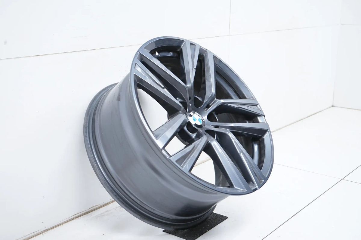 1 x Original BMW 4 Series i4 G26 Alloy Wheel 18 Inch 853 6896768 8.5J ET36 Detailansicht 2