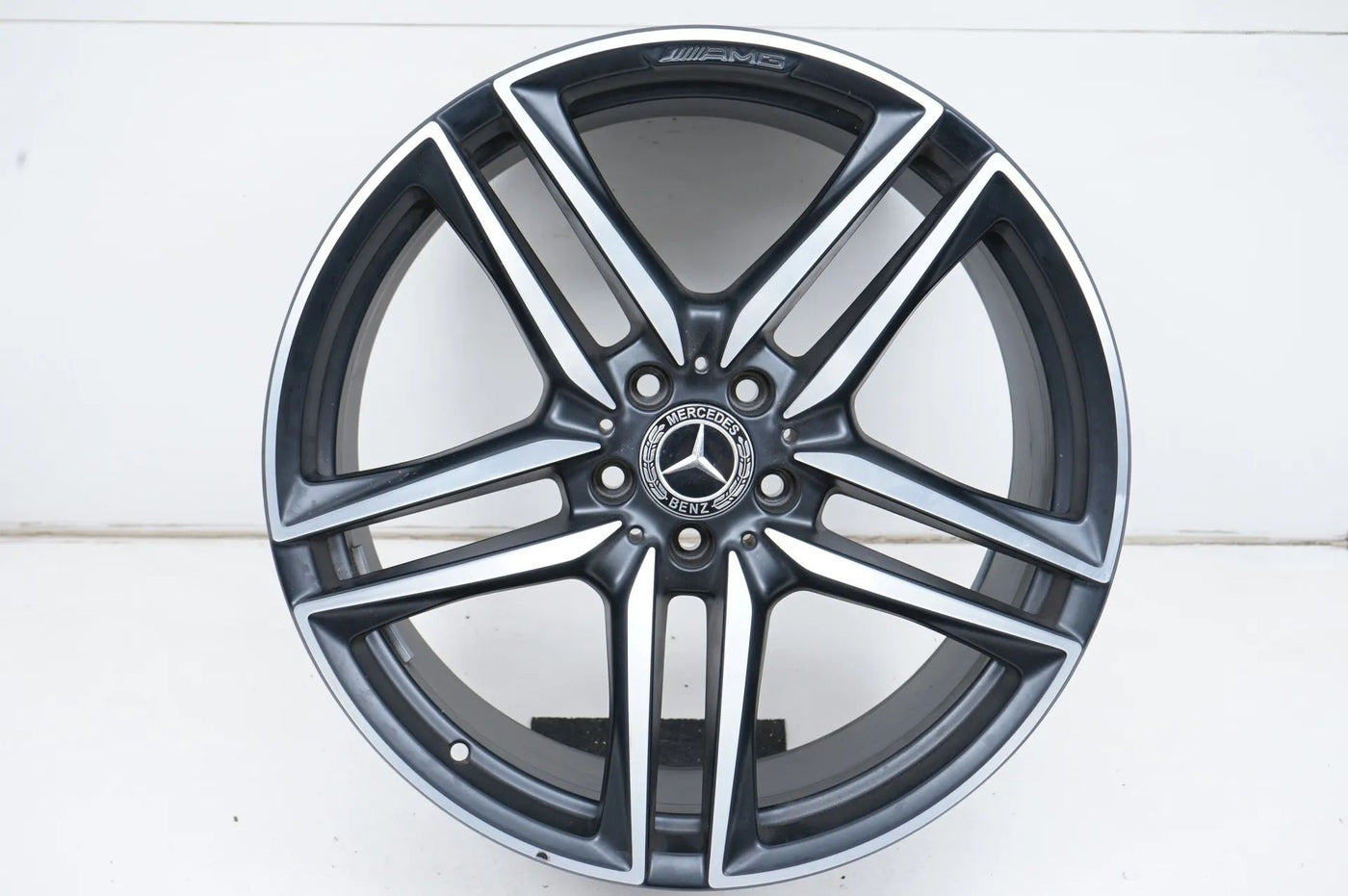 1 x Mercedes E63 AMG W213 Alufelge 20 Zoll A2134012800 9,5J