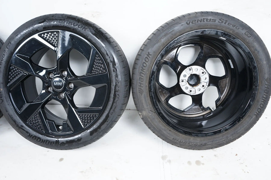 MINI Aceman J05 roues été pneus été 225 45 18 pouces 985 5A90F48