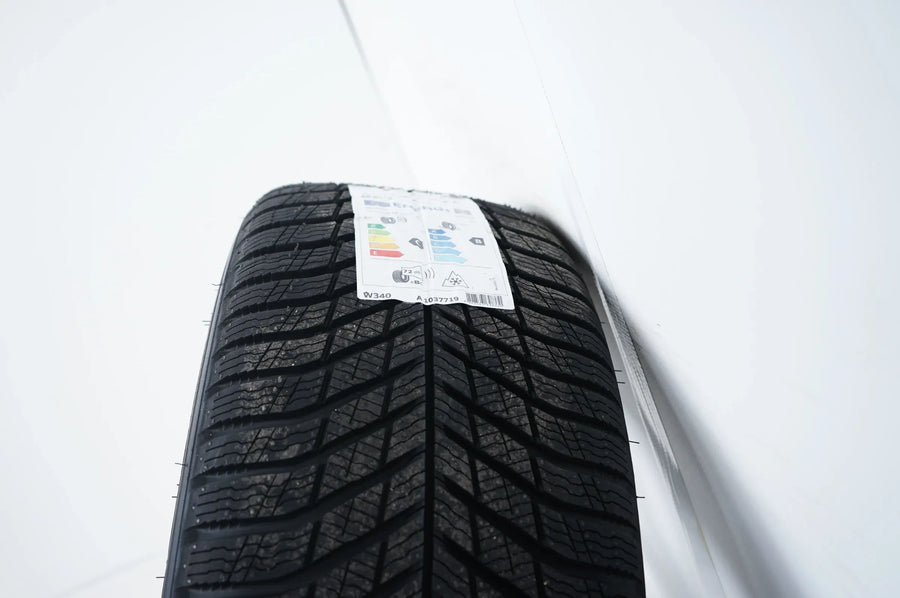 Mercedes CLA W178 Winterräder NEU Winterreifen 18 Zoll A1784010000