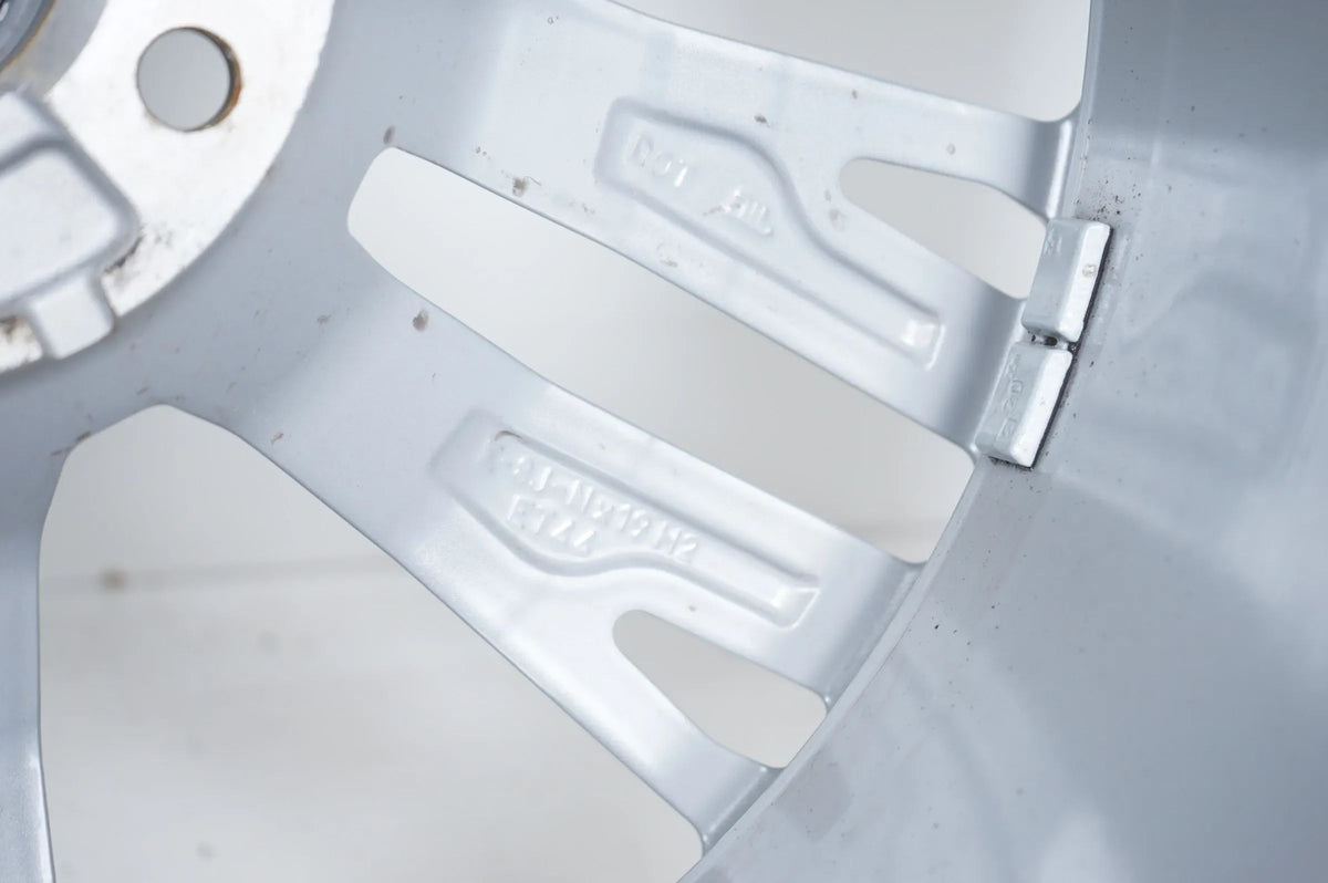 Audi A5 S5 B10 FU 8B Winterreifen Winterräder 245 40 19 Zoll 8B3601025AS Detail view 13