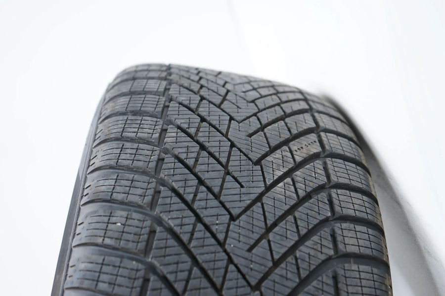 Audi Q5 GU 8MA Alufelgen Winterreifen Winterräder 255 45 20 Zoll 8MA601025G