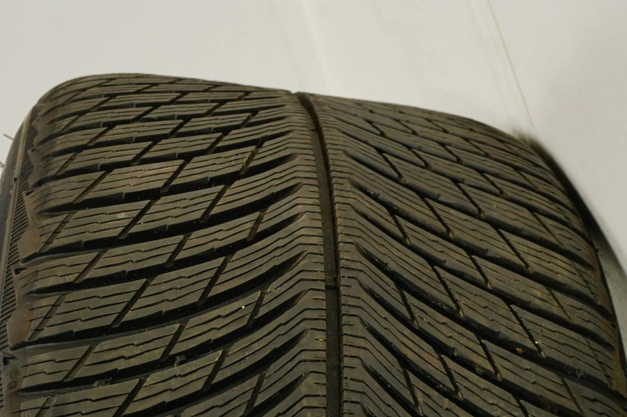 BMW M5 F90 winter tires/wheels 265/40/19 inch 705M