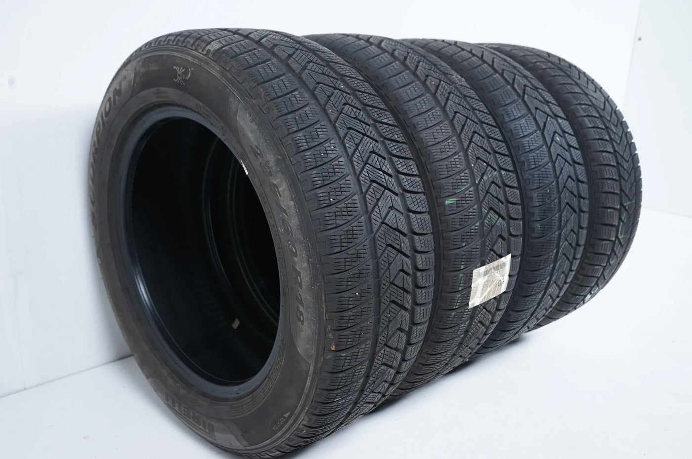 4 x Winter Tires Pirelli 235 60 18 inch DOT20 approx. 5mm MO