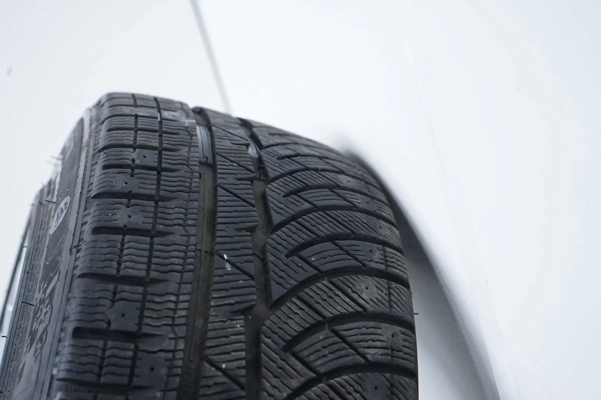 BMW Armored 7 Series F03 PAX Winter Wheels Winter Tires 245 710 R490 Detailansicht 12
