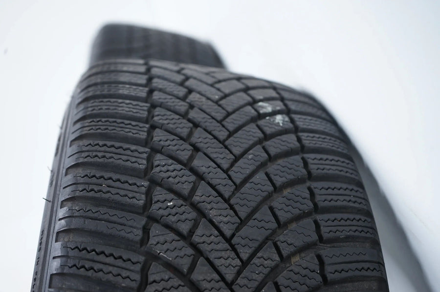 Audi A3 8Y Winterreifen Winterräder 225 40 18 Zoll 8Y0601025j