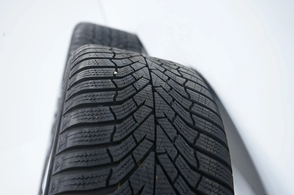 VW Volkswagen Golf 7 winter tires/wheels 205/50/17 inch 7mm Detailansicht 10