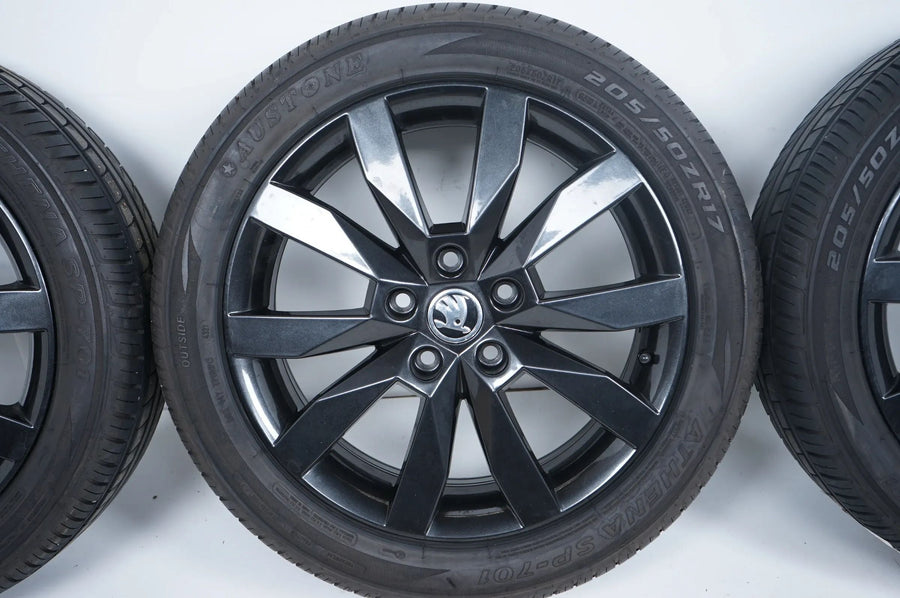Skoda Octavia 5E Winterräder mit neuen Winterreifen 205 50 17 Zoll