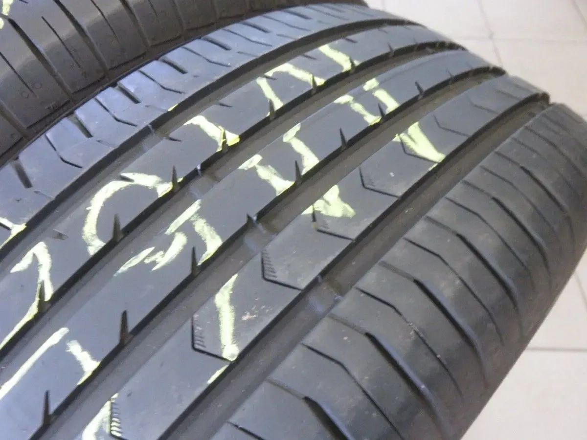 2 X 215 55 R17 94V Sommerreifen Continental ContiPremiumContact 5 2019 6,5mm Detailansicht 3