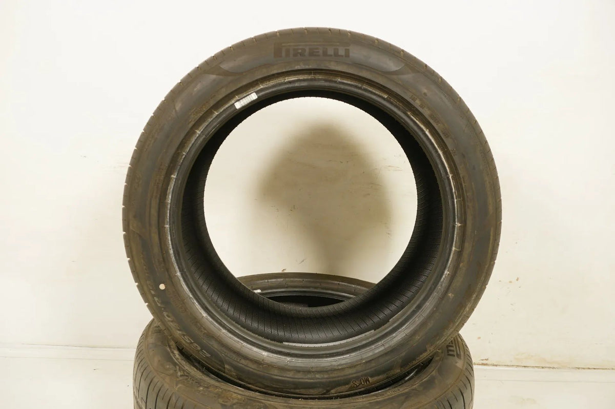2x New Demo Summer Tires 285 40 19 inch Pirelli P Zero DOT20 MO Detail view 2