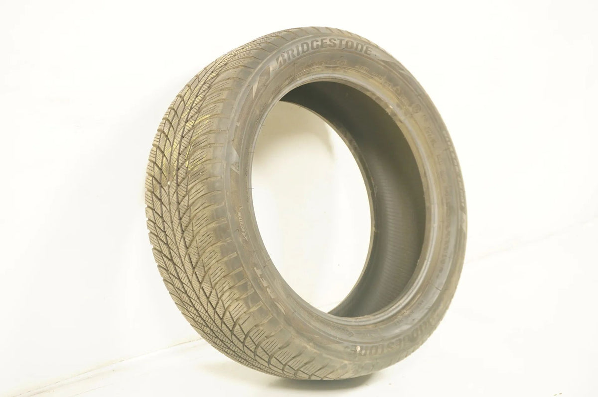 1 x Winterreifen Bridgestone 245 50 19 Zoll DOT17 Bmw* ca.5mm RFT Detailansicht 3