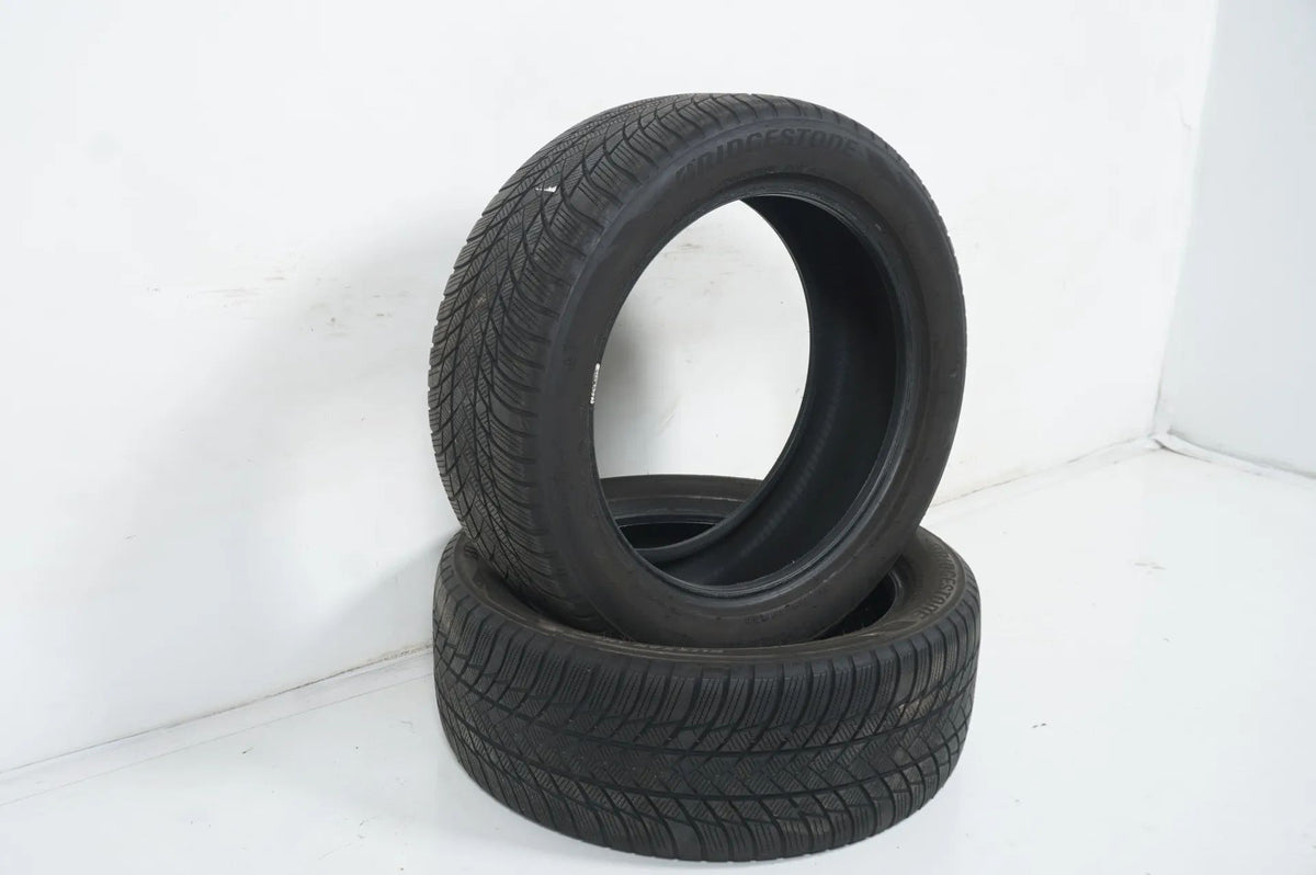 2x Winterreifen Bridgestone 235 50 19 Zoll DOT21 ca.4mm MO Detailansicht 3