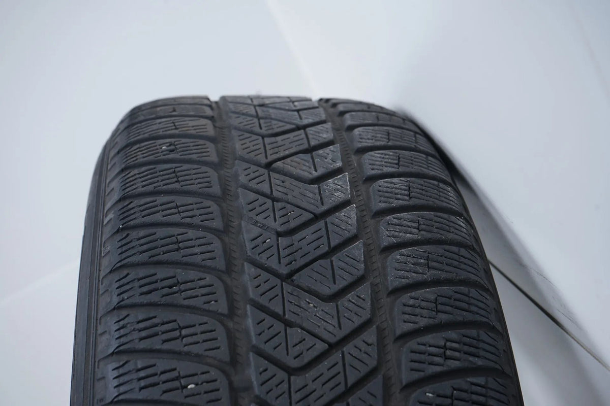 Land Rover Range Evoque Allwetterräder mit neuen Allwetterreifen 235 60 18 Zoll