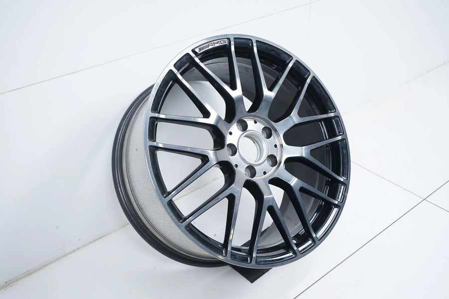 1 x Mercedes GT GTS W190 C190 hliníkový disk 19 palců A1904010700 9J