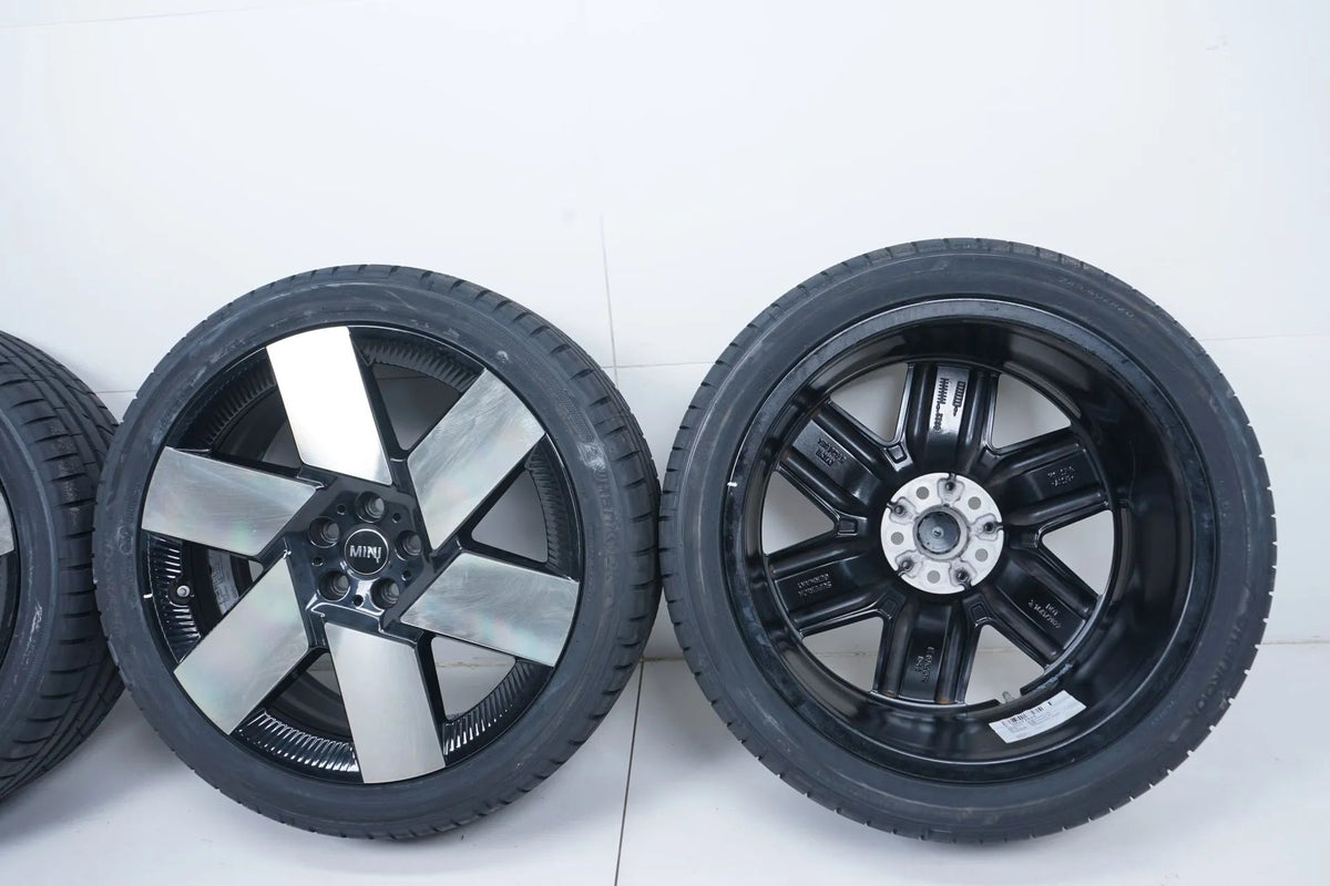MINI Countryman U25 New Summer Tires Summer Wheels 20 Inch Detailansicht 15