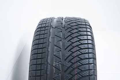 1x NEU Demo Winterreifen Michelin 255 40 18 Zoll DOT18