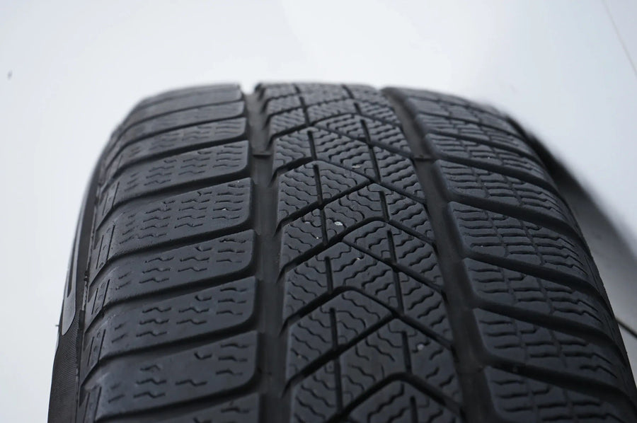 Pneus hiver BMW X3 X4 G01 G02, jantes hiver 225/60/18 pouces