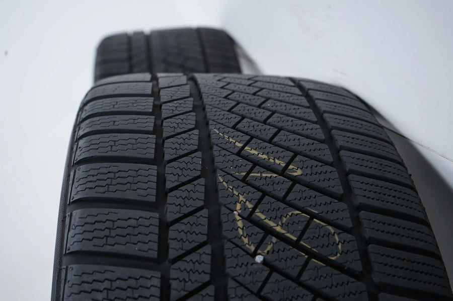 BMW Z4 G29 winter tires/wheels 255/40/18 inch M798