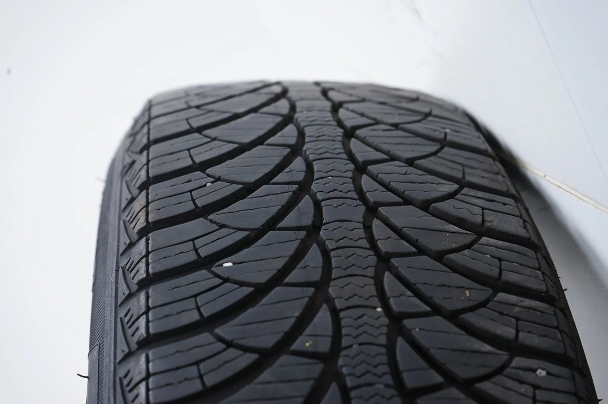 Unknown winter wheels/tires 185/60/15 inch 5 x hole 6J ET Detailansicht 12