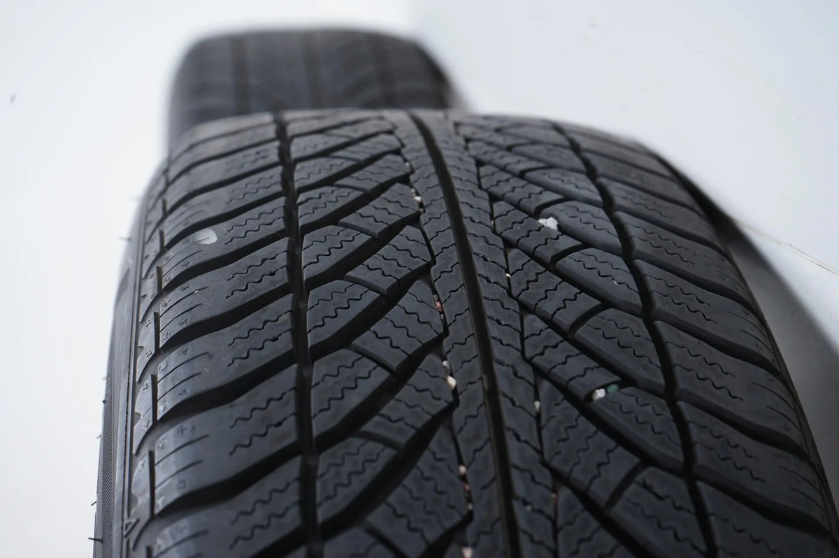 MINI MINI F55 F56 F57 Winter tires Winter wheels 195 55 16 inch Detailansicht 11