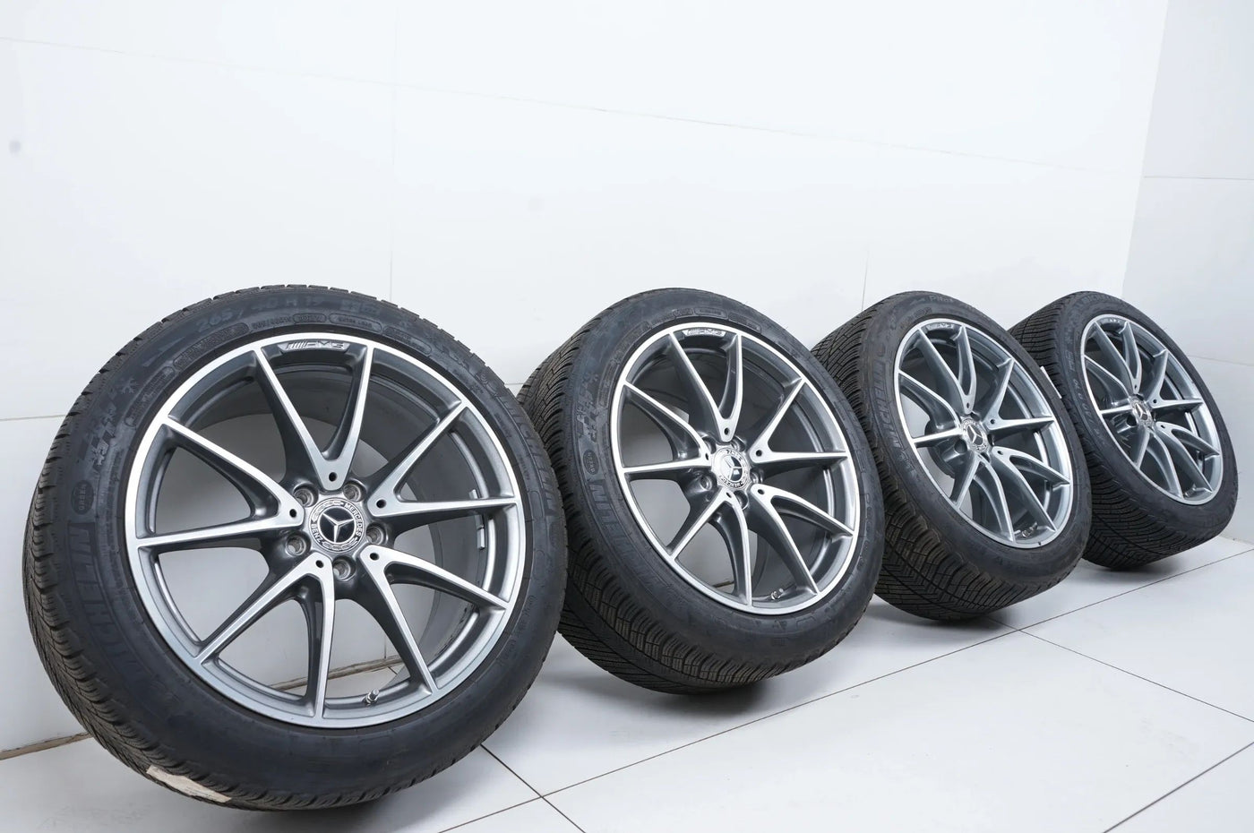 Mercedes E63 AMG W213 winter tires/wheels 265/40/19 inch
