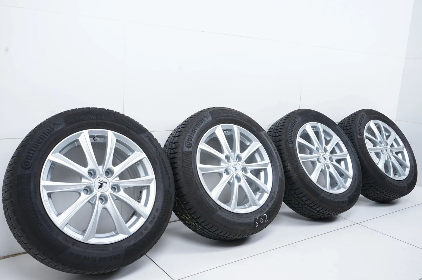 Hyundai Kona winter wheels, winter tires 205/60/16 inch