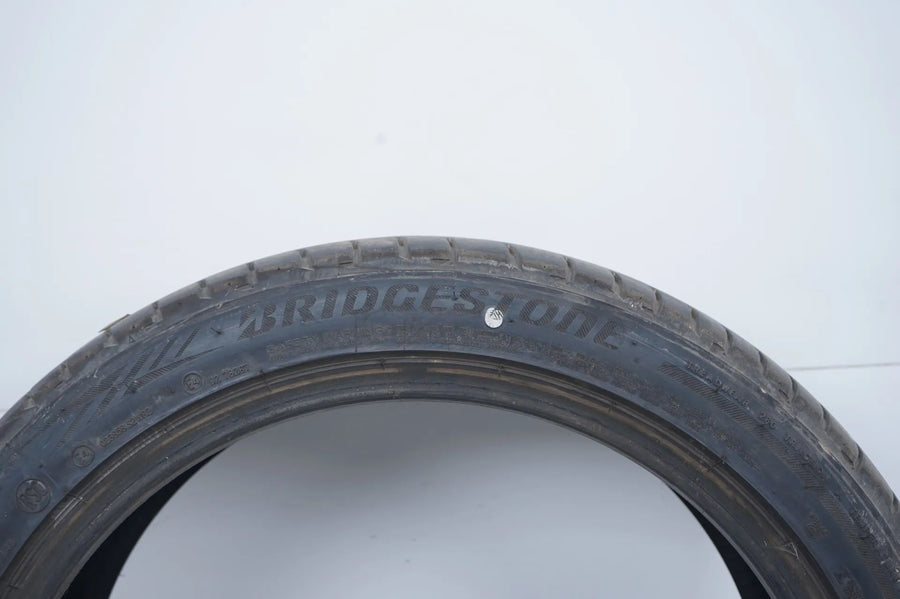 1x Bridgestone summer tire 225 45 19 inch DOT17 BMW* approx. 6mm RFT