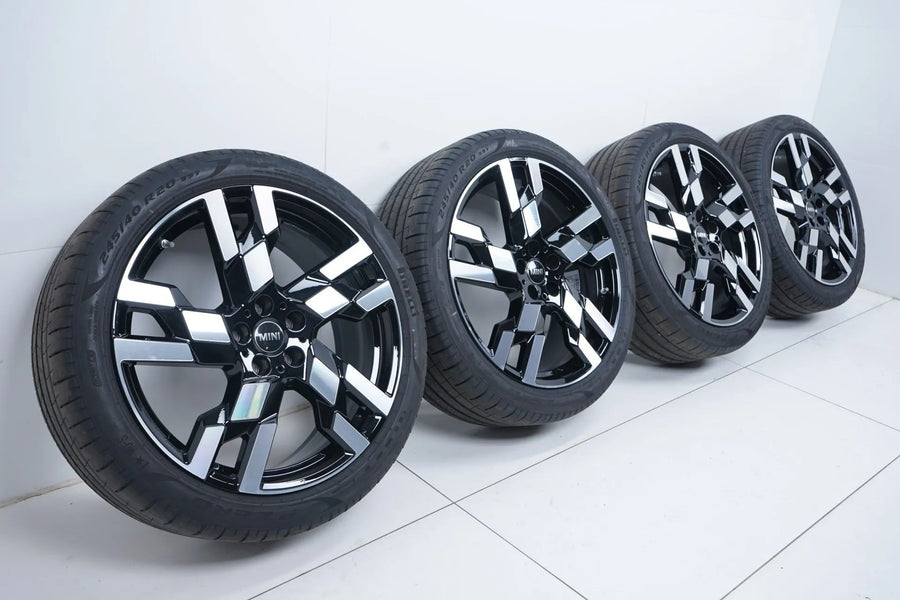 MINI Countryman U25 BMW X1 U11 Summer Wheels 245 40 20 inch