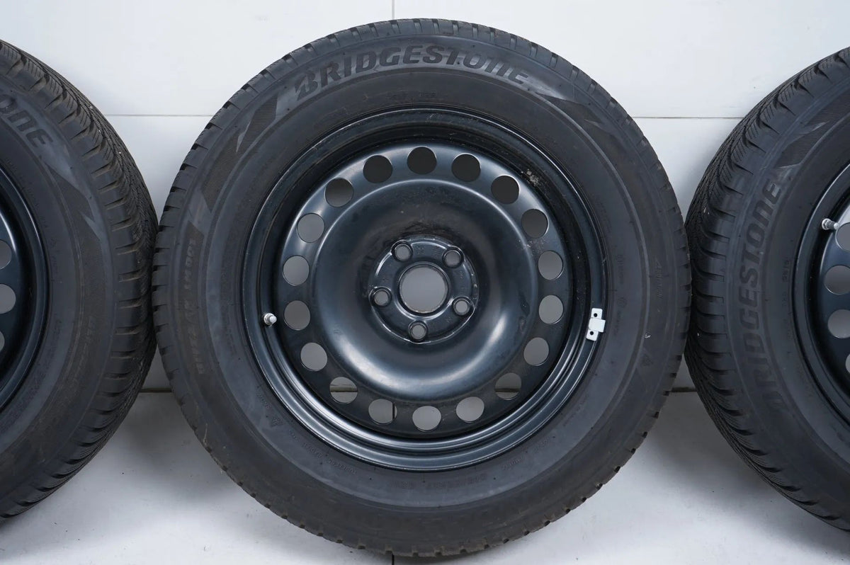 Audi Q3 83A F3 winter tires/wheels 215/65/17 inch Detailansicht 5
