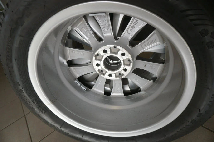 Jantes aluminium Mercedes Classe C W205 S205 d'origine Pneus hiver TOP 7mm