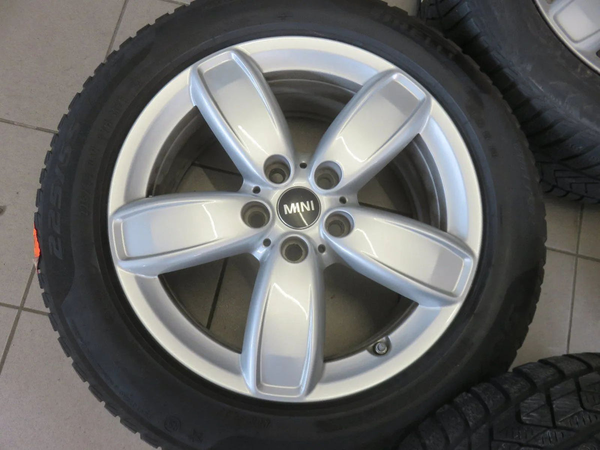 Original Mini Countryman F60 SE 17 inch Alloy Wheels Winter Wheels Winter Tires Detailansicht 4