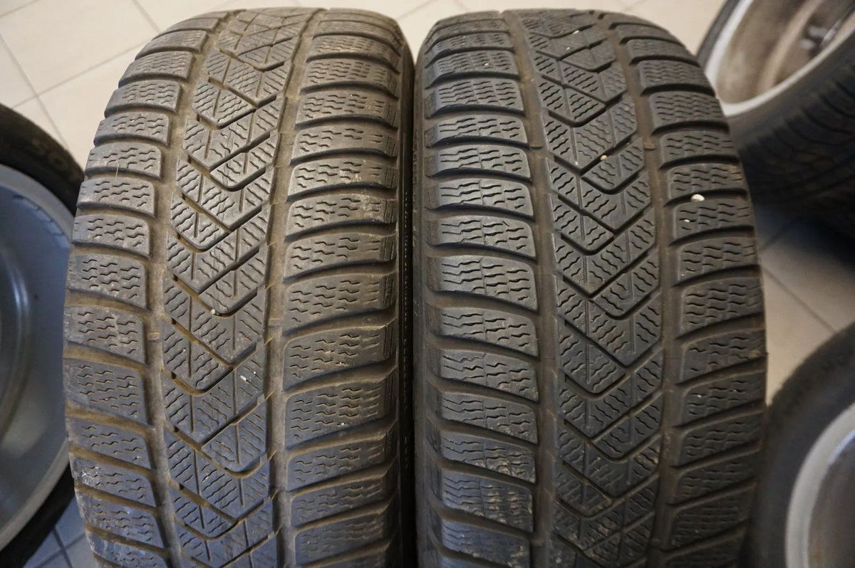 Original Mercedes C-Klasse W205 18 Zoll Alufelgen Winterräder Winterreifen Detailansicht 16