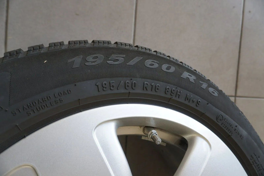 Jantes alu d'origine BMW Série 1 F40 Série 2, roues hiver, pneus hiver 6mm
