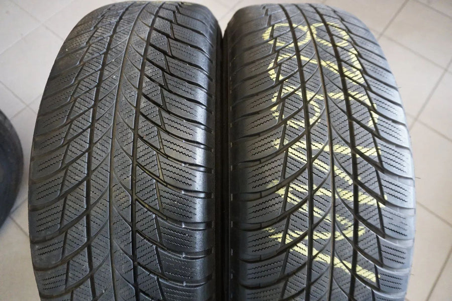 Jantes en alliage d'origine BMW X3 G01 X4 G02 Roues complètes hiver Pneus hiver 225 60 R18 6mm