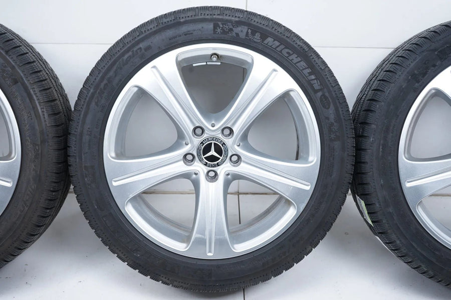 Mercedes E Klasse W213 Allwetterräder mit neuen Allwetterreifen 245 45 18 Zoll