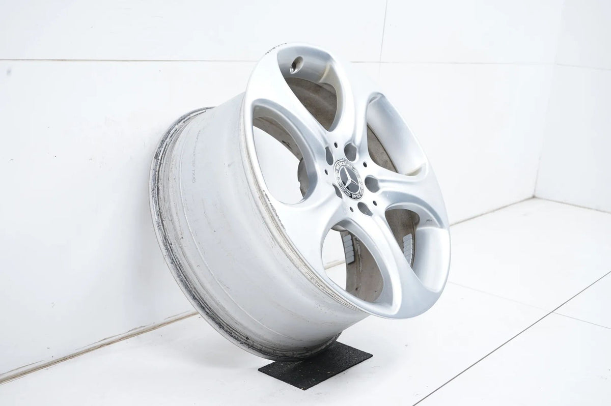 1 x hliníkový disk Mercedes třídy E Coupé W207 18 palců A2074012802 8,5J Detailní zobrazení 5