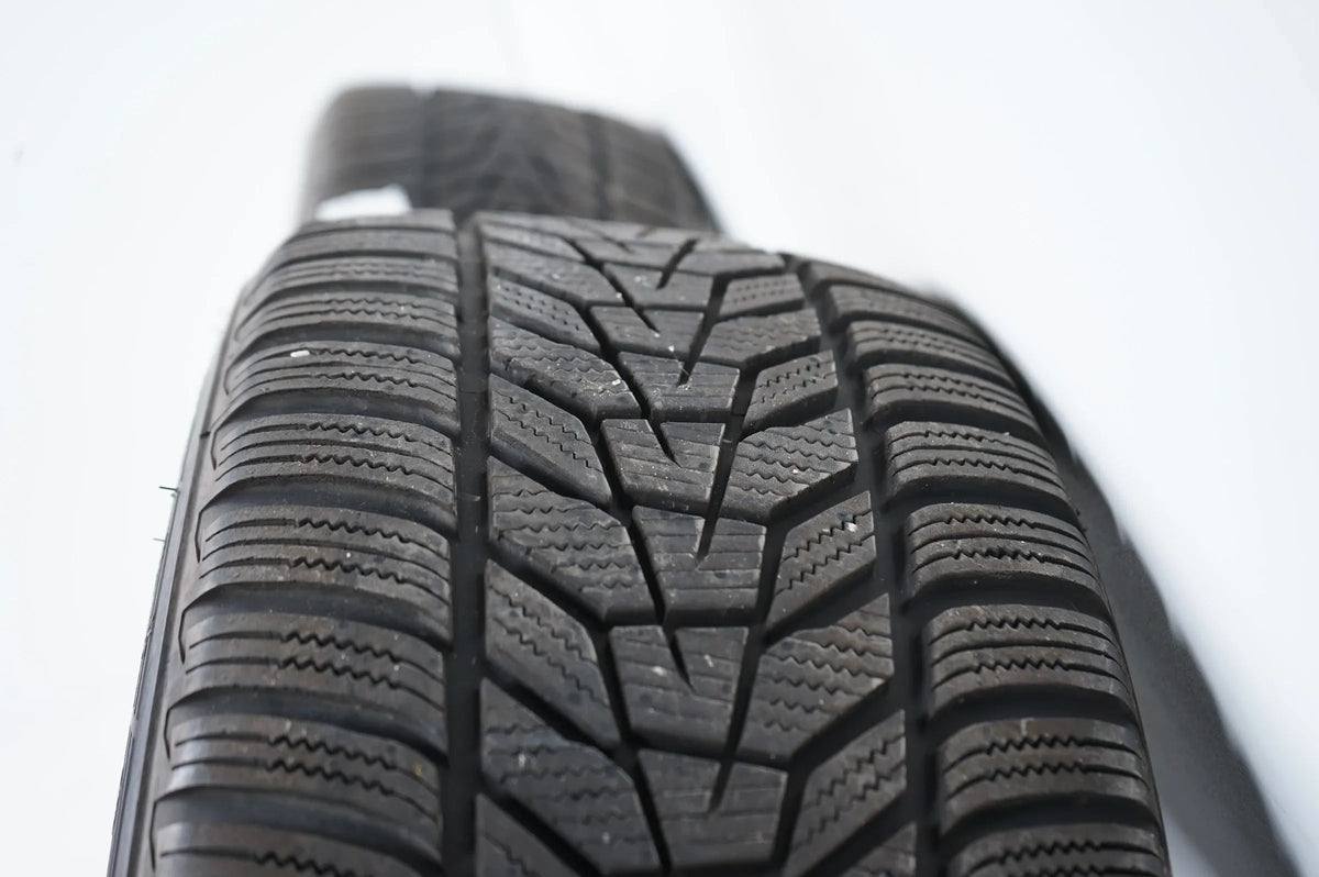 Kia Optima Winterräder Winterreifen 235 45 18 Zoll 5x114 Detailansicht 10