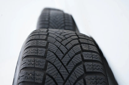 Audi VW Seat Skoda Winterräder Winterreifen 205 55 16 Zoll 8mm