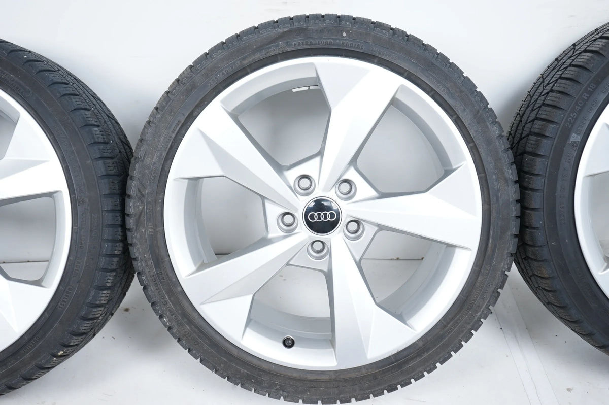 Audi A3 8Y Winterreifen Winterräder 225 40 18 Zoll 8Y0601025j Detailansicht 5