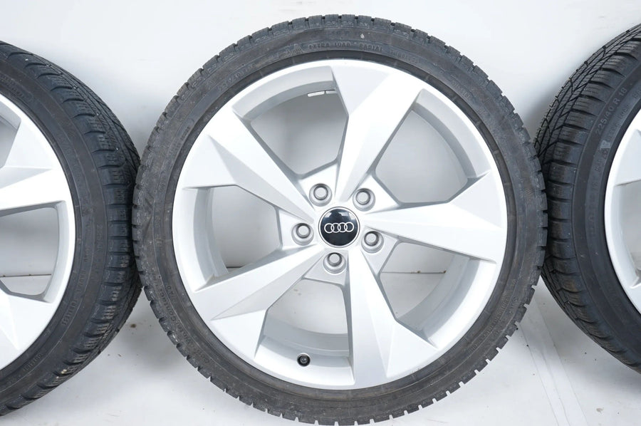 Audi A3 8Y Winterreifen Winterräder 225 40 18 Zoll 8Y0601025j