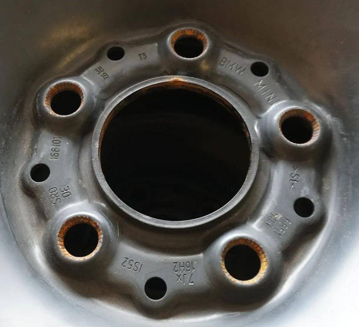 Original BMW 1er F40 2er F44 Felgen Winterräder Winterreifen 205 55 R16 6,5mm Detailansicht 3