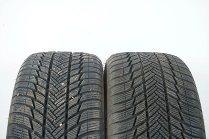 2x Winterreifen Bridgestone 235 50 19 Zoll DOT19 ca.8mm MO