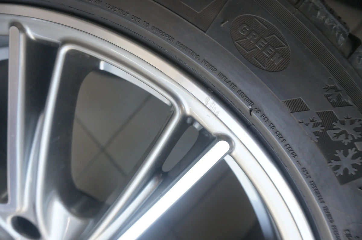 Original Porsche Panamera 971 20 Zoll Alufelgen Winterräder Winterreifen Detailansicht 9