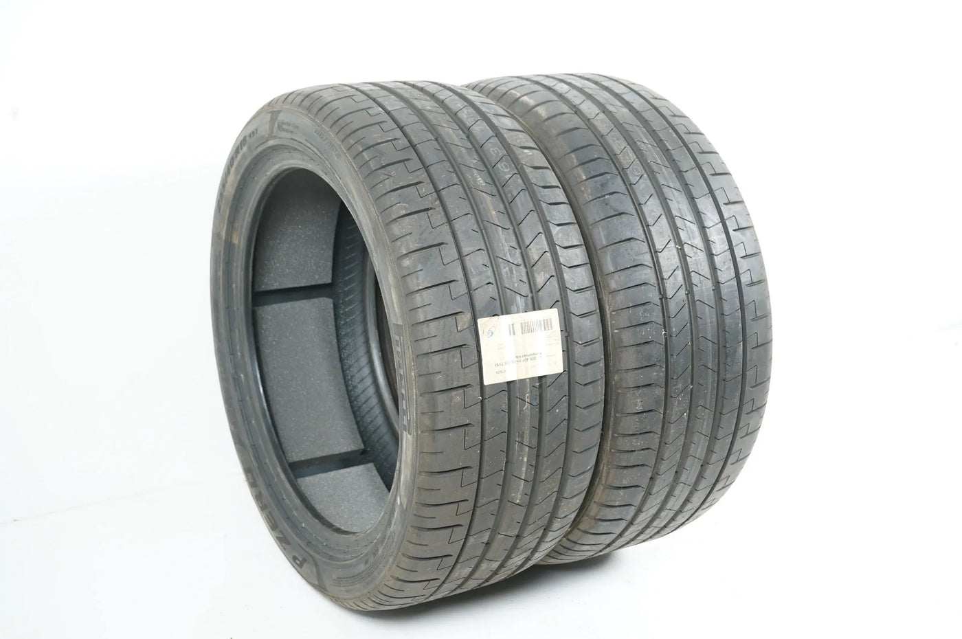 2x DEMO Sommerreifen Pirelli PZ4 255 40 R18 18 Zoll DOT21 MO