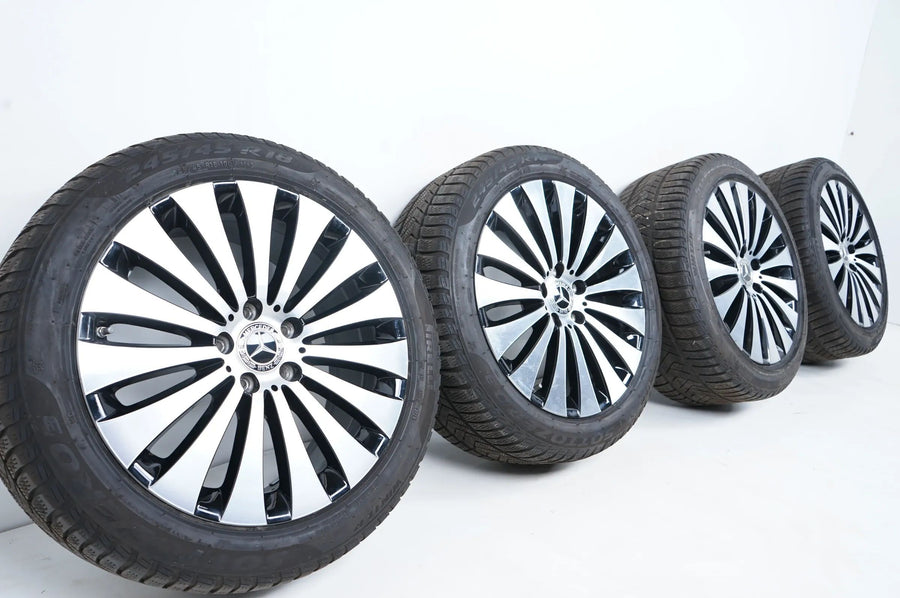 Cerchi invernali con pneumatici invernali Mercedes Classe E W213 da 18 pollici Sport