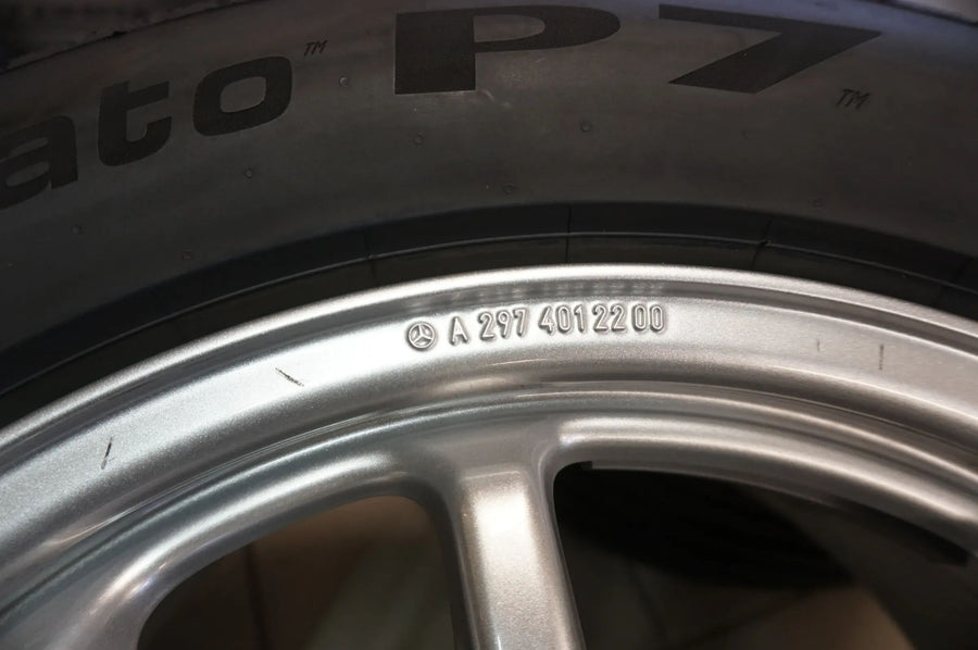 Jantes en aluminium d'origine Mercedes EQS V297 Pneus d'été 235 55 R19 pouces