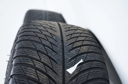 Mercedes A45 CLA45 W177 C118 Allwetterräder mit neuen Allwetterreifen 18 Zoll