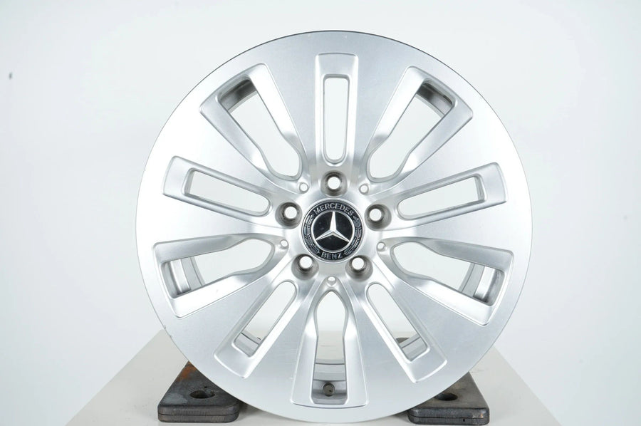 1x Mercedes C Klasse W206 Alufelge 17 Zoll A2064017000 7J ET44,5