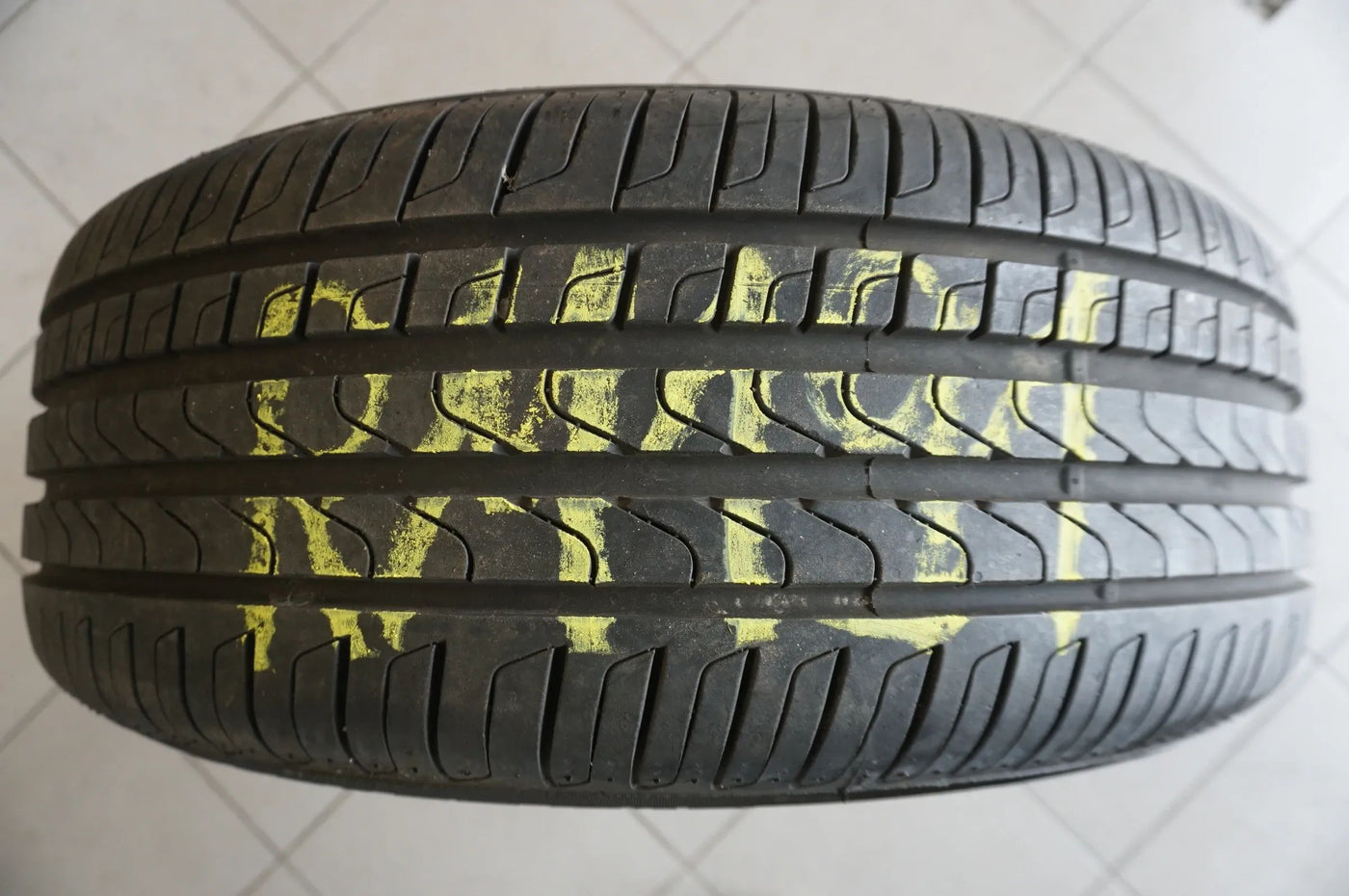 1 X 245 50 R18 100W Sommerreifen Pirelli Cinturato P7 MOE RFT RunFlat 2018 7,5mm